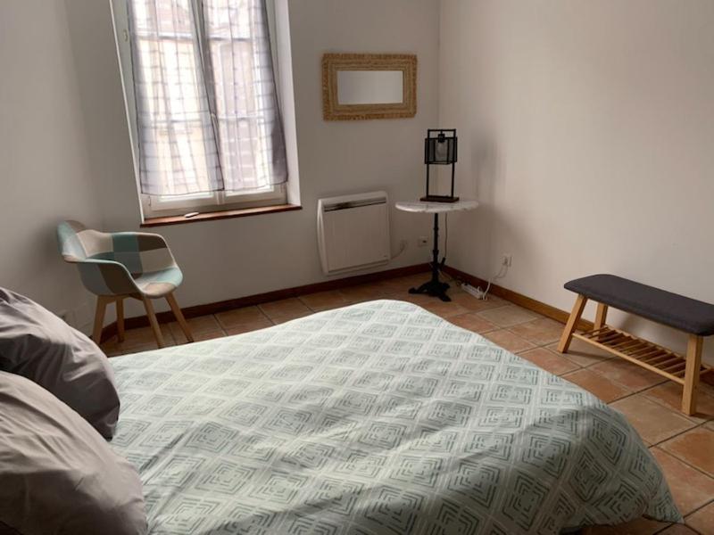 Appartement Avec Terrasse Gien ภายนอก รูปภาพ