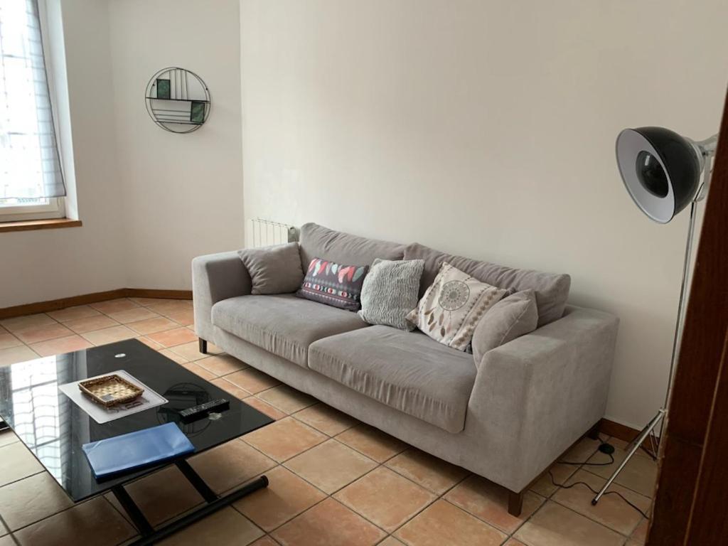 Appartement Avec Terrasse Gien ภายนอก รูปภาพ
